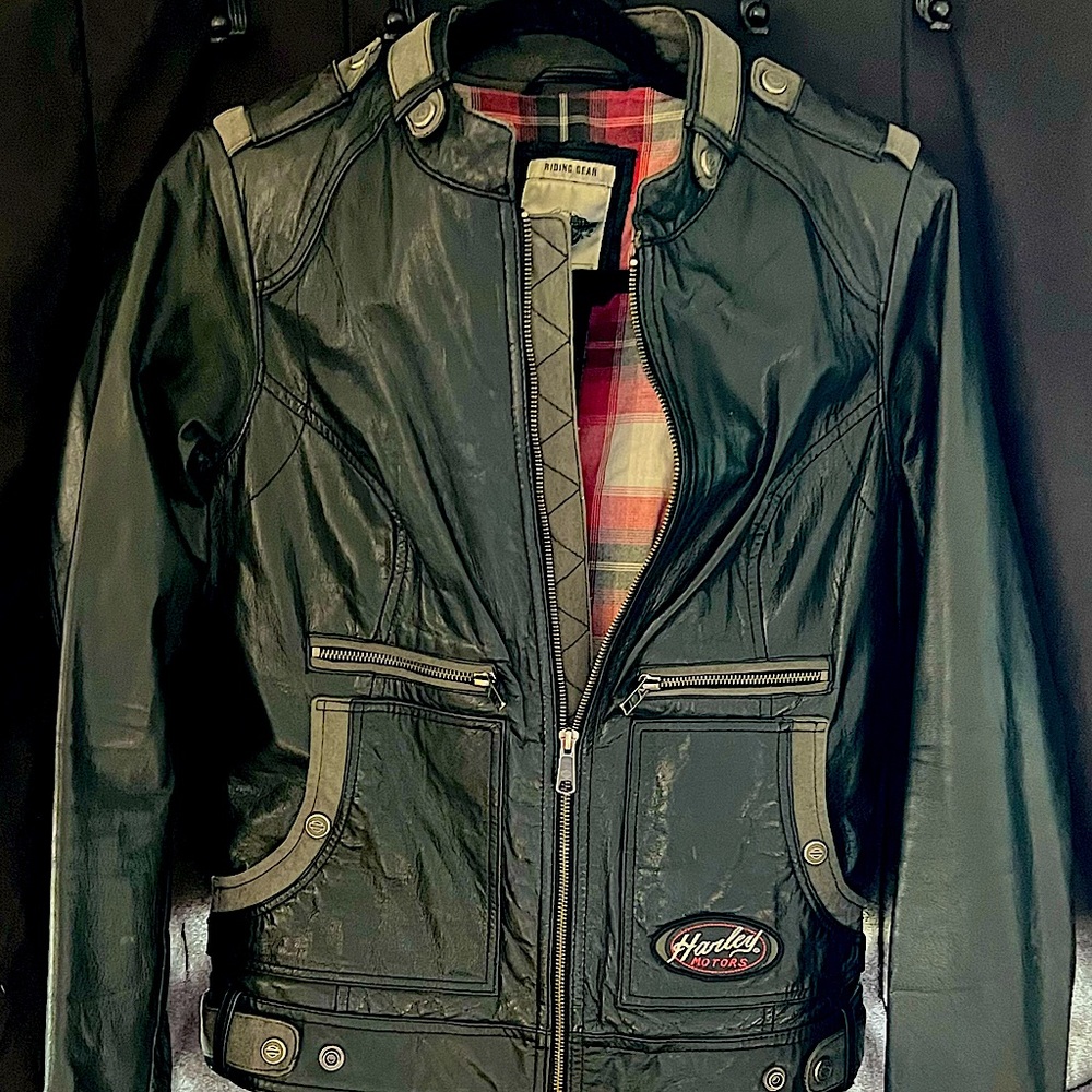 Genuine Harley Davison black leather jacket - Large